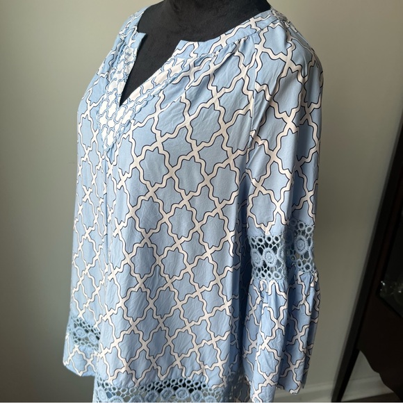 Crown & Ivy Light Blue Geometric Blouse - XL - Picture 6 of 7